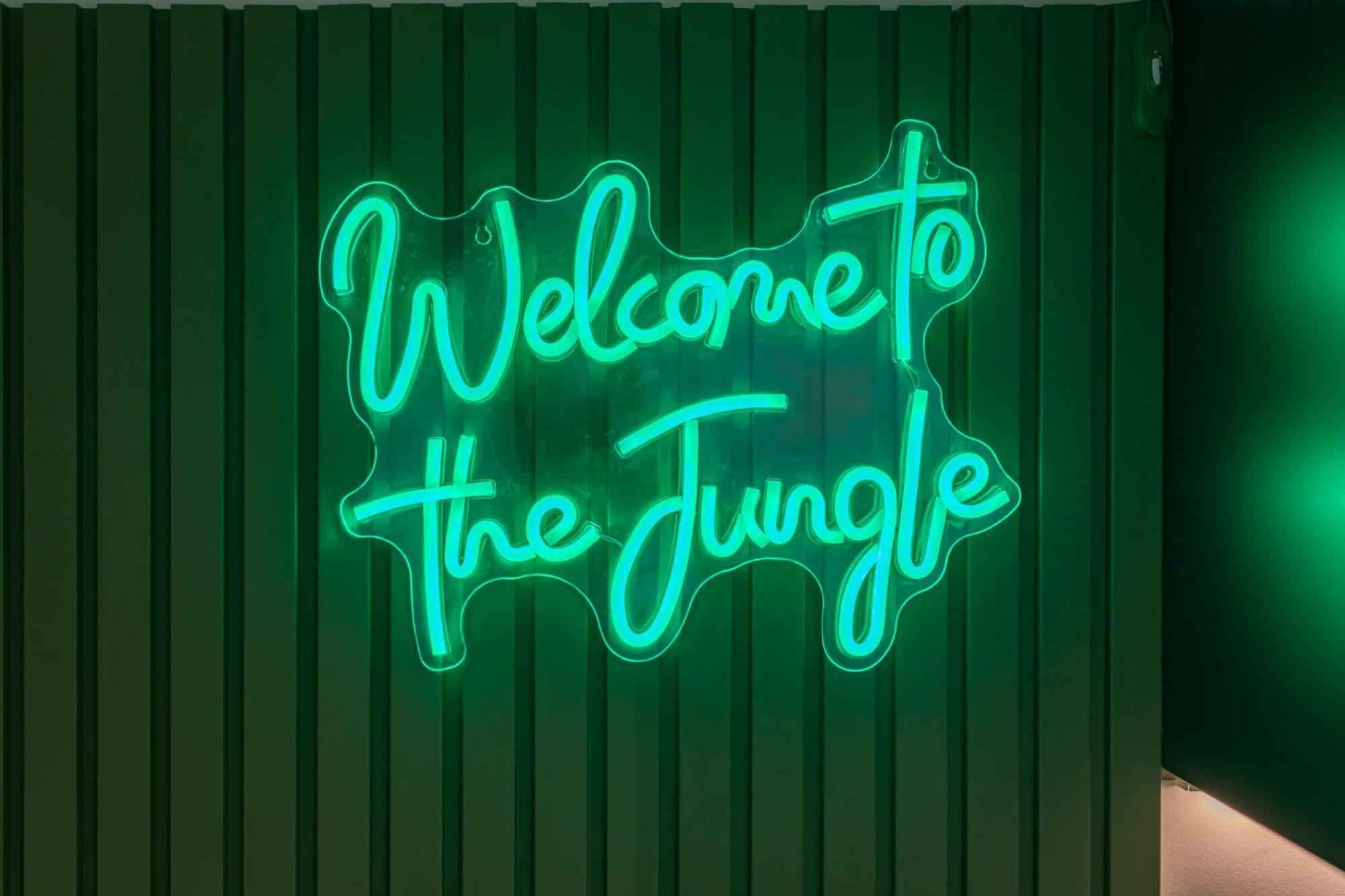 Jungle Republic Apartment Marseille Exterior photo