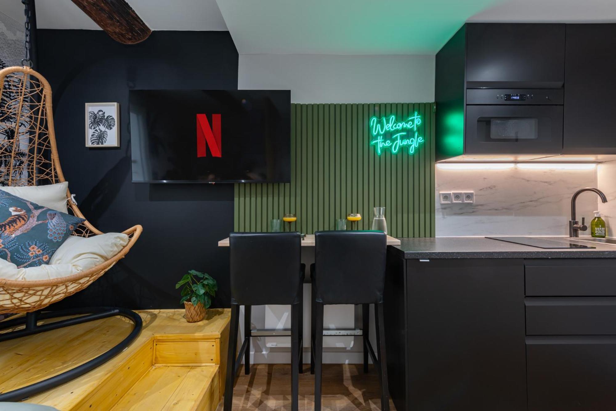 Jungle Republic Apartment Marseille Exterior photo